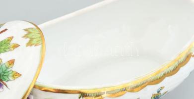 Herendi Viktória mintás bonbonier, jelzett, háncsnyomott felülettel, eper fogóval, hibátlan, 18x9,5x...