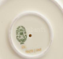 Zsolnay pillangó mintás gyertyatartó. Jelzett, kézzel festett, hibátlan, m: 14,5 cm