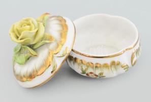 Herendi Viktória mintás bonbonier. Leveles rózsa fogóval, jelzett, minimális kopással, d: 8 cm