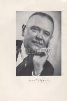 Emlékkönyv Melich János hetvenedik születésnapjára. Írták tisztelői, barátai, tanítványai.
Budapest...