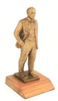 Lenin öntött bronz szobra fa talapzaton. Jelzés nélkül, m: 19 cm