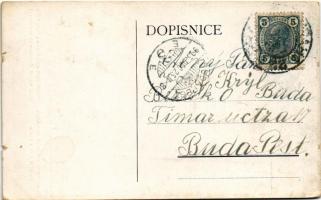 1905 Praha, Prag, Prague; Demonstrace sociálních demokratu 10. ríjna 1905 v Praze (Manifestanti vyck...