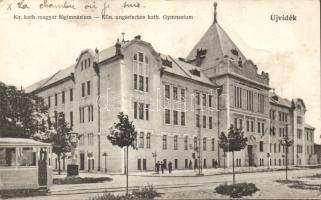 Újvidék school with tram (EK)