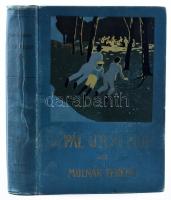 Molnár Ferenc: A Pál utcai fiúk. Bp., 1907, Franklin, 242 p. + 8 t. Első kiadás! Kiadói egészvászon kötés, kopott borítóval, néhány kissé foltos lappal, egy lapon bejelöléssel, egy tábla a kötése mentén szakadt, sérült.