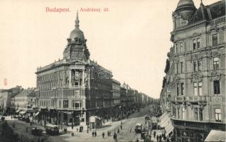Budapest VI. Andrássy út bankkal és villamossal