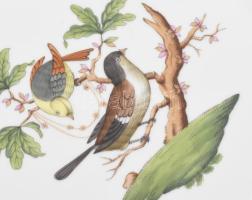 Herendi Rothschild mintás kínáló. Pereménél háncsnyomott mintával, jelzett, hibátlan, d: 27,5 cm