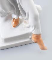 Herendi táncoló juhász. Jelzett, hibátlan, m: 29,5 cm