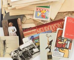 Vegyes papírrégiség tétel, benne reklámok, némi fotó, meghívók, igazolványok, nagyrészt háború előtt...