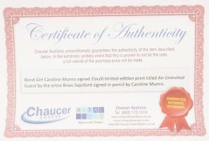 Caroline Munro (1949- ) angol színésznő, énekesnő, modell aláírása A kém, aki szeretett engem c. Jam...