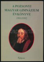 A pozsonyi magyar gimnázium évkönyve 1991/1992. Pozsony, 1992, Kalligram. Kiadói papírkötés.