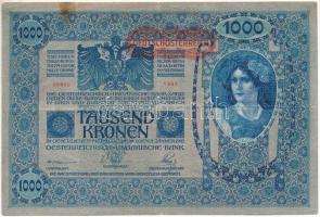 Ausztria 1920. (1902) 1000K II. kiadás, hátlap rajzos, piros vízszintes DEUTSCHÖSTERREICH felülbélyegzéssel T:F szakadás, folt Austria 1920. (1902). 1000 Corona 2nd issue graphic backside, with red DEUTSCHÖSTERREICH horizontal overprint C:F tear, spotted Krause P#61