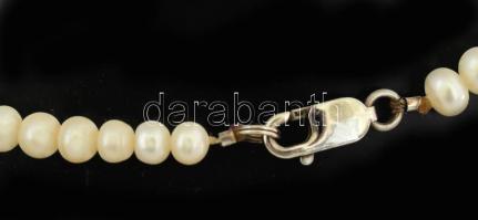 Tenyésztett gyöngy nyaklánc ezüst (Ag) kapoccsal, jelzett, h: 41 cm