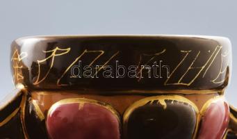 1886 - 1888 körül, Fischer Ignác kerámiagyára, Díszváza - ún. perzsa dekorral. Színes mázakkal fedet...