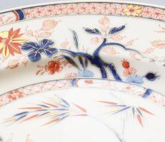 1886 körül, Zsolnay bambuszmintás tányér. Magastüzű mázakkal fedett, formába korongozott finomfajans...