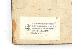 Stefániay Edit (1936-2010): Mária a kisdeddel. Tűzzománc, réz lemezen. Hátoldalán címkén feliratozot...