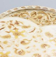 1883 körül, Zsolnay négyes osztású dísztál. Formába korongozott és alakított finomfajansz, színes má...