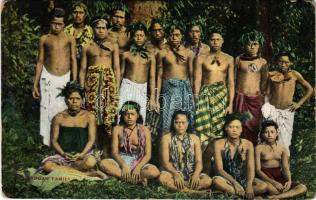 Samoan Family (EK)