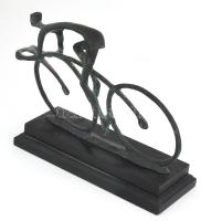 cca 1930/40 Art deco biciklis szobor. Patinázott bronz, talapzaton, jelzés nélkül, 28x19,5 cm