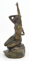 Moren jelzéssel: Női akt. Francia, cca XX. sz. első fele, öntött bronz, jelzett, m: 20 cm
