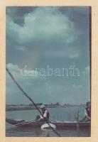 cca 1940-1945 Vitorlások a Balatonon, 2 db színes diapozitív, 3,5×2,5 cm