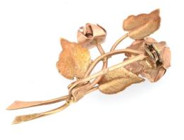 Arany (Au) 14K rózsa bross, jelzett, 4,3×2,1 cm, nettó: 3,2 g