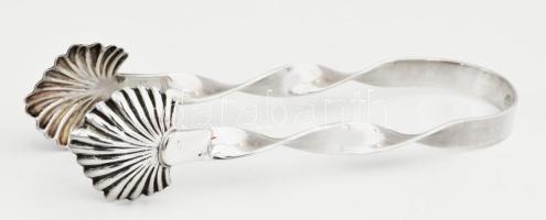Ezüst(Ag) csavart nyelű, kagylómintás süteménycsipesz, jelzett, h: 16,3 cm, nettó: 62,6 g