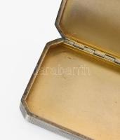 Ezüst(Ag) finoman cizellált nyolcszögletű szelence, jelzett, 8,8×5,1 cm, nettó: 68,7 g