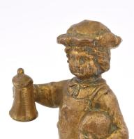 Kocsmáros legény. Bronz szobor, kopott tüziraranyozással. Alpakka talpon. XIX. sz. Bajorország. 14 c...