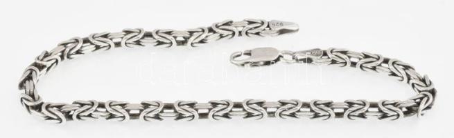 Ezüst(Ag) király mintás masszív bokalánc, jelzett, h: 25 cm, nettó: 17,7 g