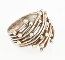 Ezüst(Ag) extravagáns gyűrű, jelzett, méret: 52, nettó: 5,1 g