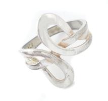 Ezüst(Ag) szalagos gyűrű, jelzett, méret: 55, nettó: 3,3 g