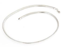 Ezüst(Ag) masszív kígyó nyaklánc, jelzett, h: 42,5 cm, nettó: 20 g