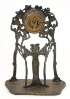 Art nouveau asztali óra. Ezüstözött alpakka, gyümölcsfák között kapaszkodó nőalakot megformáló kompo...