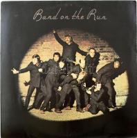 Paul McCartney & Wings - Band On The Run.  Vinyl, LP, Album. Apple Records, India, 1973. VG, a borító hátoldalán írással.