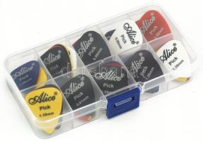 50 darab gitár pengető, tartóban