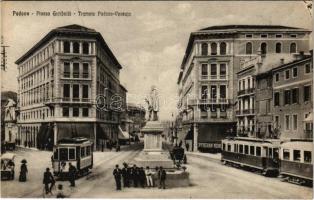 Padova, Padua; Piazza Garibaldi, Tramvia Padova-Venezia / square, tram, café and restaurant