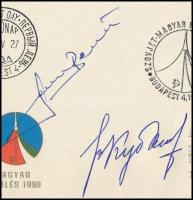 1980 Farkas Bertalan (1949-) és Valerij Kubaszov (1935-2014) űrhajósok aláírása borítékon