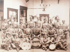 Praznovszky Mihály: Veszprém Anno... Fotográfiák a régi Veszprémről. Veszprém, 2000, Művészetek Háza...