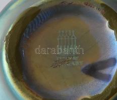 Zsolnay eozin mázas kisváza. Körben Pécs jellegzetességeinek domború ábrázolásaival. Jelzett, hibátl...