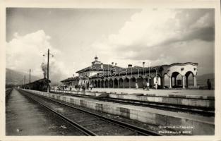 Zlatitsa railway station