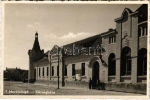 Mezőtelegd, Tileagd; Községháza / town hall