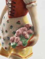 Herendi lány virágkosárral. Jelzett, hibátlan, m: 14,5 cm