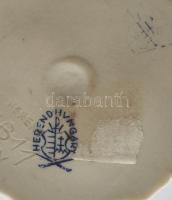 Herendi lány virágkosárral. Jelzett, hibátlan, m: 14,5 cm