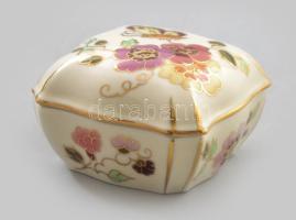 Zsolnay pillangó mintás bonbonier. Jelzett, hibátlan, 7x7 cm