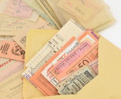 cca 1940-1980 Vegyes menetjegy gyűjtemény tétel, nagyrészt országok szerint rendszerezve, közte vill...