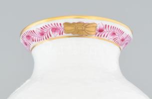 Herendi Apponyi purpur mintás váza pár, háncsnyomott felülettel, jelzett, hibátlan, m: 14,5 cm