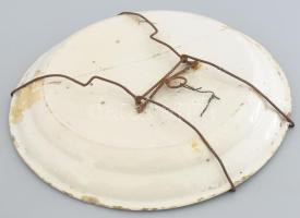 Tál. Ónmázas kerámia, cca 18. sz. közepe - második fele, feltehetően Erdély, sérült, restaurált, d: ...