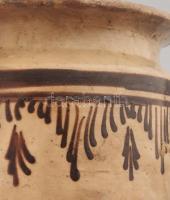 Konyhai tárolóedény. Óbánya, 20. sz. eleje, kis sérülésekkel, m: 16,5 cm