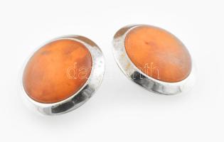 Ezüst(Ag) borostyános fülklipsz, jelzett, d: 2,5 cm, bruttó: 13,3 g