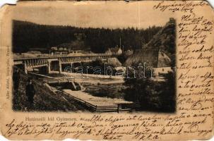 1902 Gyimes, Csík-Gyimes, Ghimes; Határszéli híd és a Rákóczi vár, határőrök. Adler Alfréd fényképész / border bridge, castle ruins, border guards (szakadások / tears)